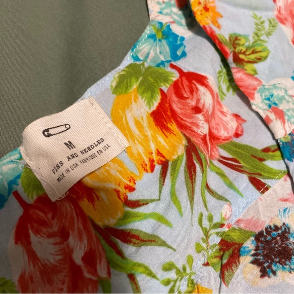 Tie front button down blouse - Picture 4 of 6